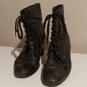 Vintage Black Leather Lace-Up Ankle Boots